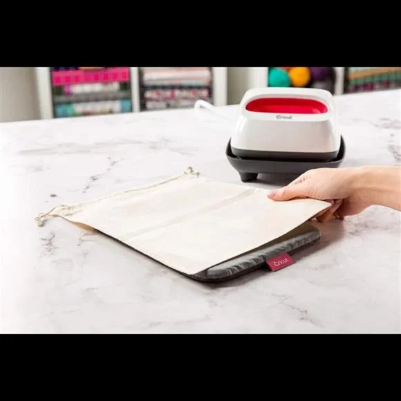 Cricut EasyPress Mat, Protective Heat-Resistant Mat [8" x 10"] - Picture 6 of 7